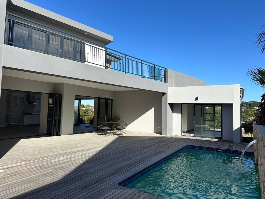 5 Bedroom Property for Sale in Stilbaai Wes Western Cape